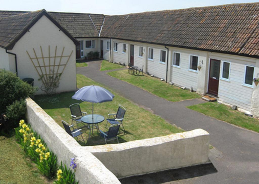 Court Farm Holiday Bungalows Ltd Watchet Exterior photo