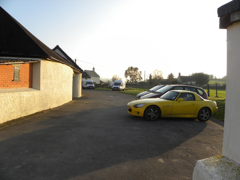 Court Farm Holiday Bungalows Ltd Watchet Exterior photo